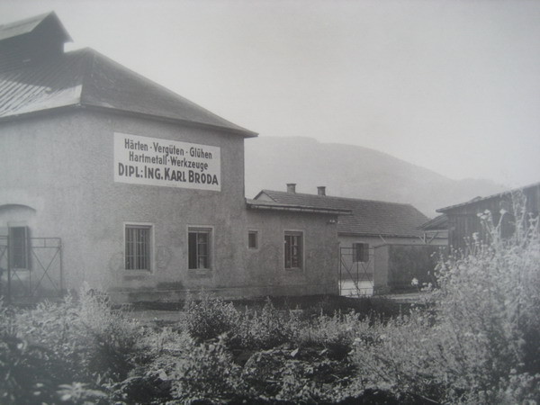 1936